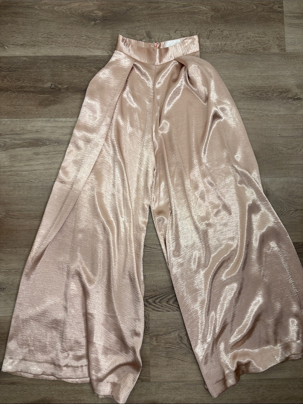 Solace London - Wide Leg Satin Rose Lt Pink Pants w/ Pockets - Sz 0